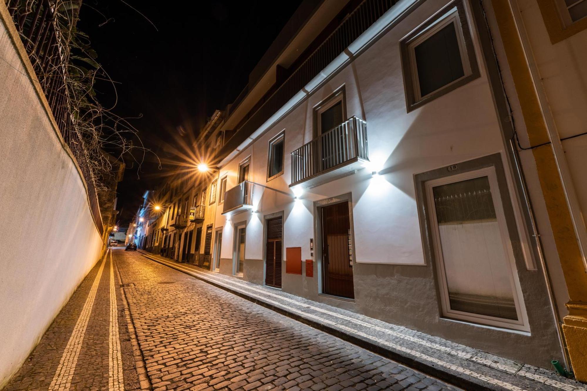 Brum Design Apartments Ponta Delgada  Bagian luar foto