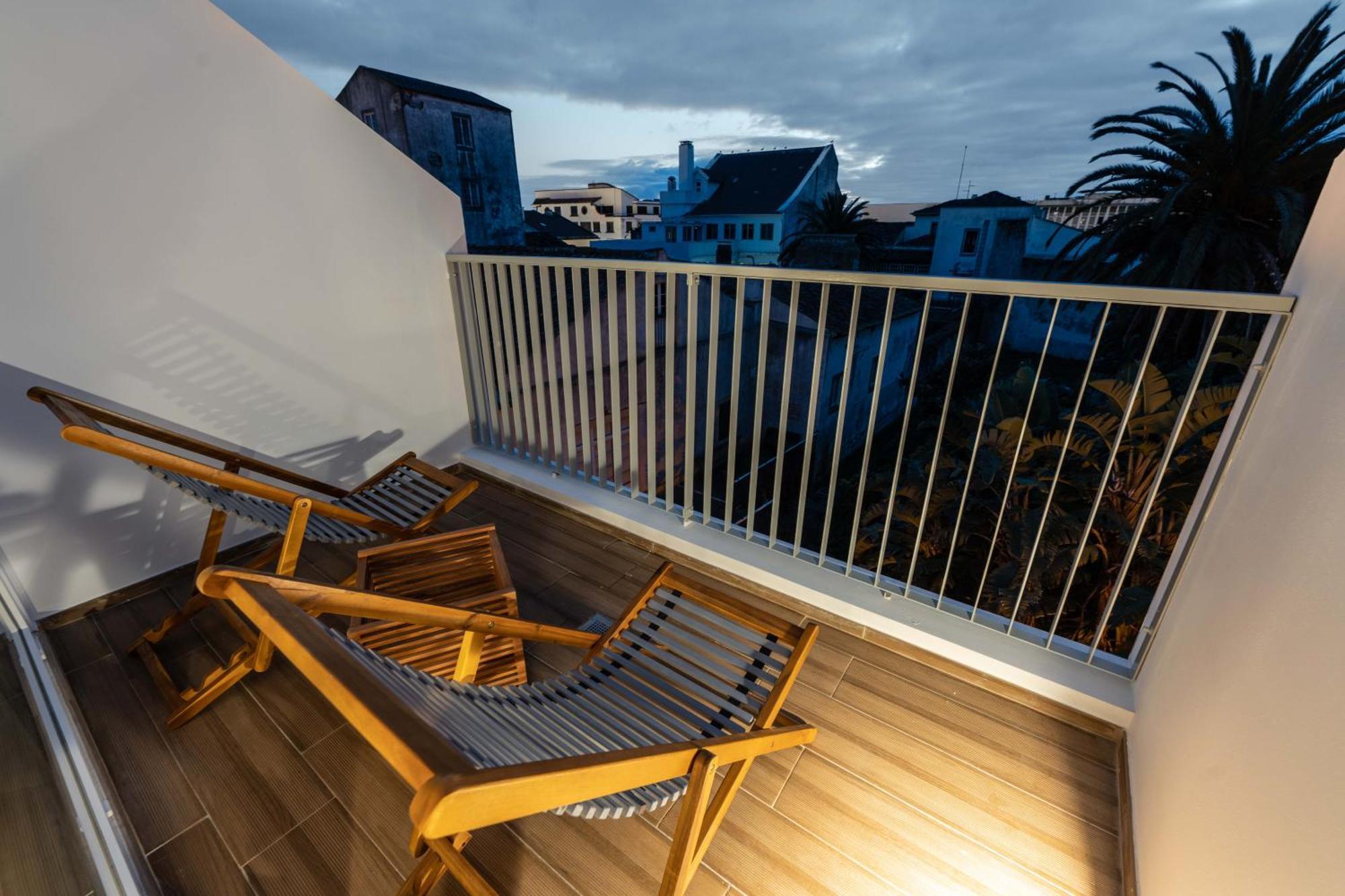 Brum Design Apartments Ponta Delgada  Bagian luar foto